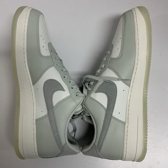 Nike Air Force 1 \'07 LV8 Light Silver Pumice FJ4170 003 Size 12.5 Men Grey White main image 4